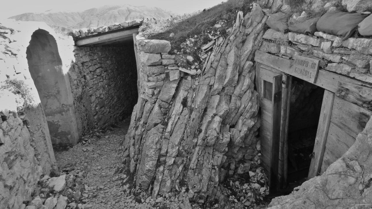 Locanda Alla Posta Cavaso Del Tomba Bagian luar foto